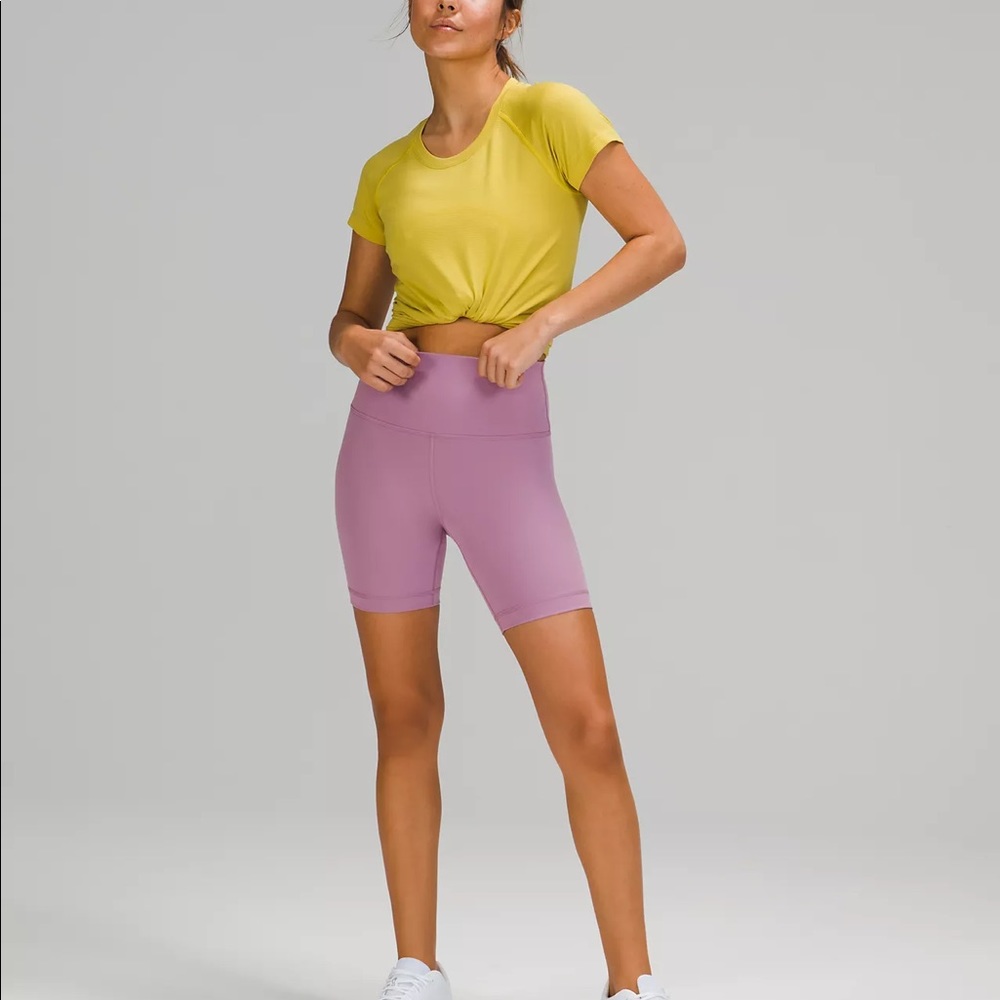 Lululemon shorts in color Jubilee